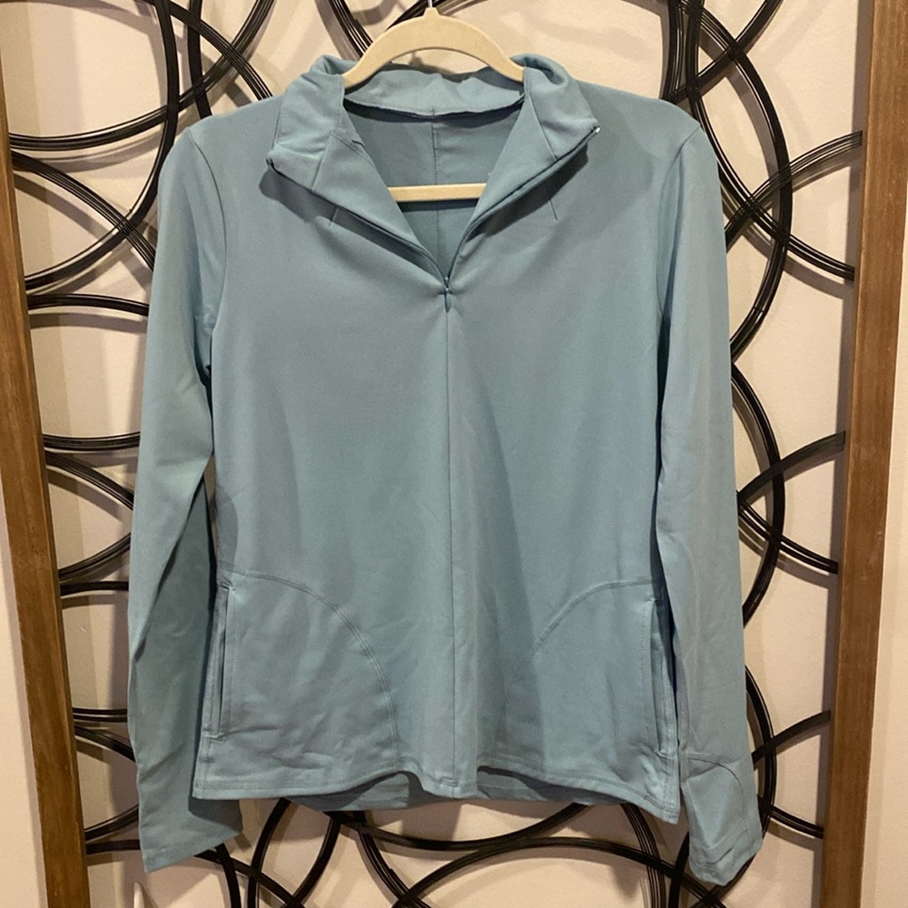 Shadow Sport 3/4 zipper blue  w pockets & thumbholes athletic top small NWOT